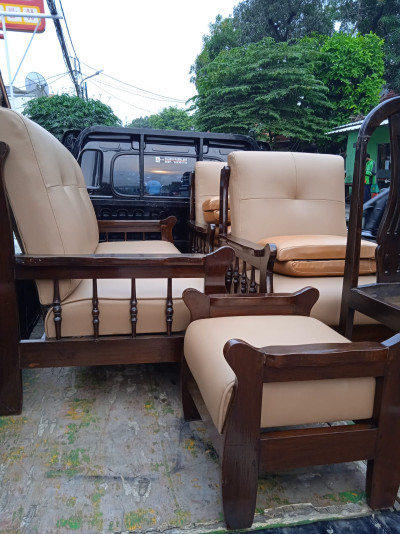 Service Kursi Sofa Tangerang sistem antar jemput